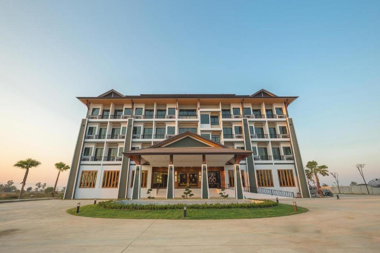 Sann View Hotel Thoeng Extérieur photo