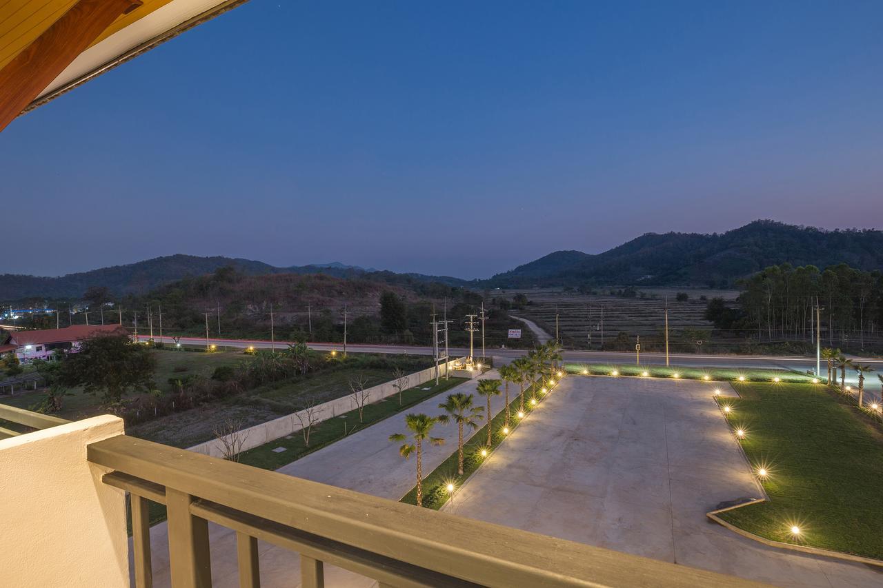 Sann View Hotel Thoeng Extérieur photo